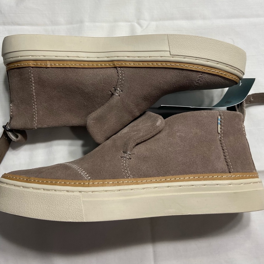 Toms Shoes